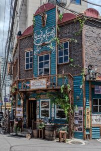 When Seoul Had a Wild West Saloon: Manhole Coffee Western