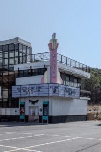 Jayuro Drive-In Theater, Paju: A Hollywood Lobby Stranded in Gyeonggi